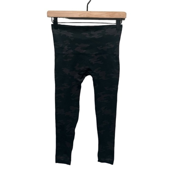 Spanx Look At Me Now Camo Leggings - Picture 2 of 7